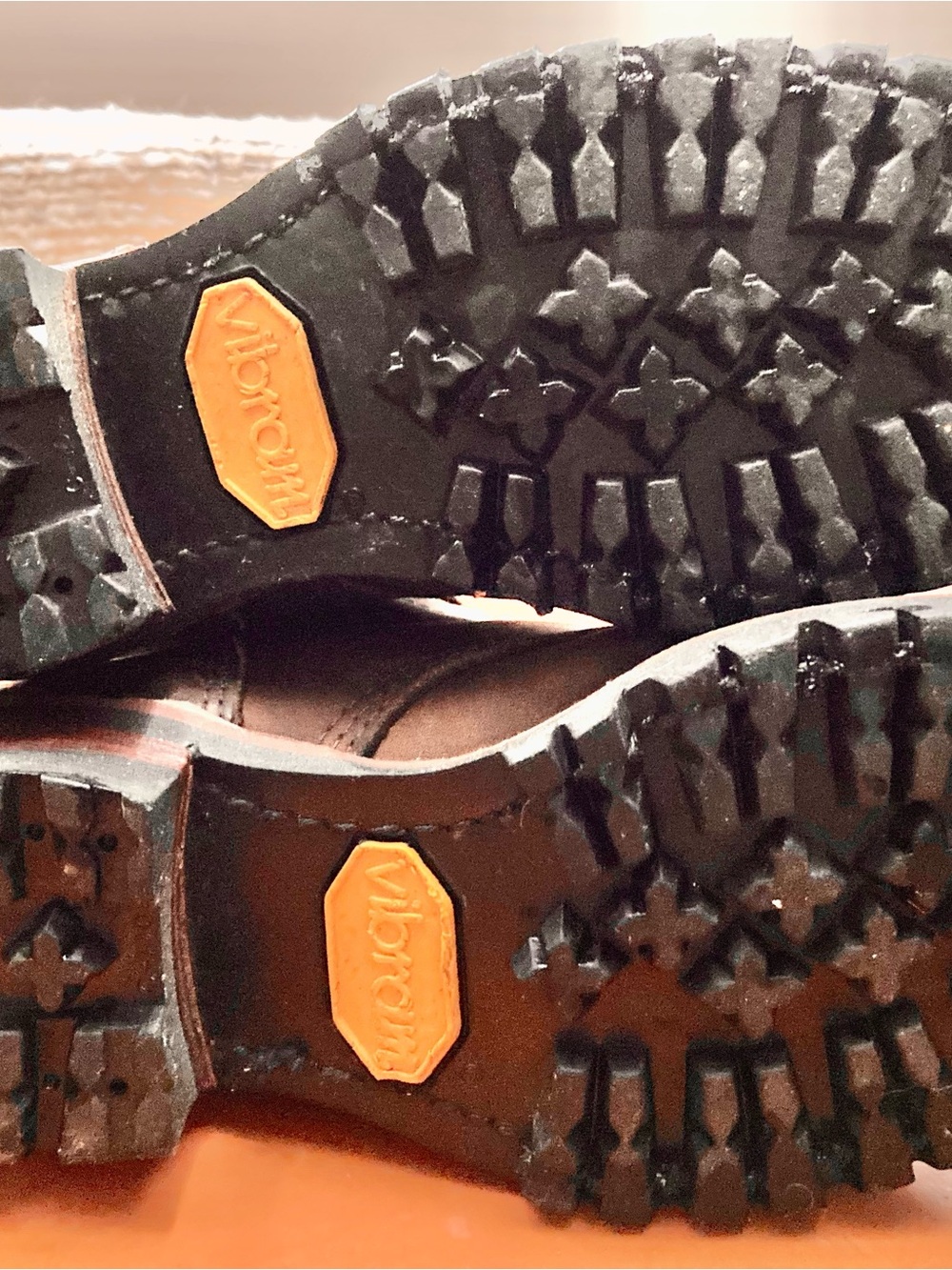 Frye Women's Logger Boots 8 - Picture 13 of 14